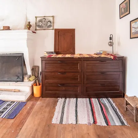 Апартаменты Spiti Barbalia, Village, Laconia, 1050m Agrianoi