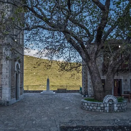 Апартаменты Spiti Barbalia, Village, Laconia, 1050m Agrianoi
